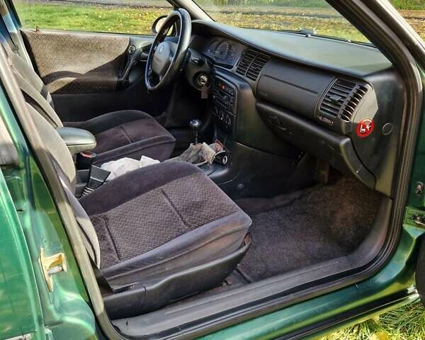 Опель Вектра 1997 у Недригайлове на Automoto.ua Зелений Опель Вектра, об'ємом двигуна 1.8 л та пробігом 195 тис. км за 2150 $, фото 12 на Automoto.ua