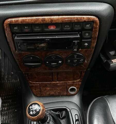 Зеленый Опель Вектра, объемом двигателя 2.5 л и пробегом 365 тыс. км за 2650 $, фото 13 на Automoto.ua