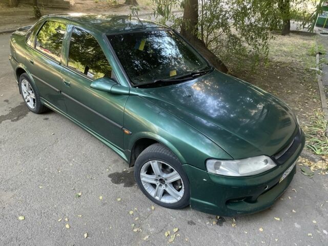 Зеленый Опель Вектра, объемом двигателя 2 л и пробегом 1000 тыс. км за 1668 $, фото 2 на Automoto.ua