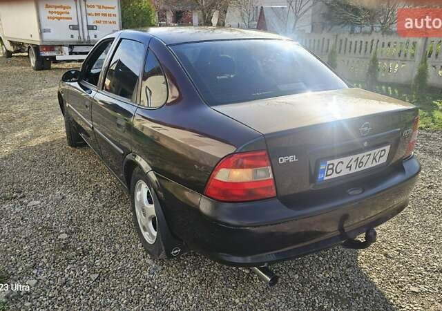 Зеленый Опель Вектра, объемом двигателя 1.8 л и пробегом 251 тыс. км за 2250 $, фото 22 на Automoto.ua