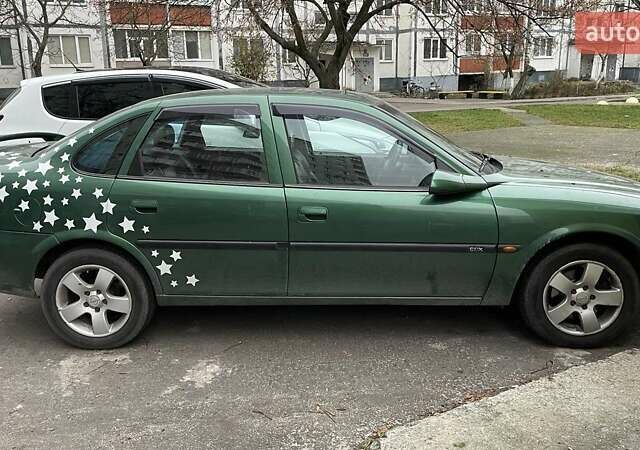Зеленый Опель Вектра, объемом двигателя 2.5 л и пробегом 365 тыс. км за 2650 $, фото 4 на Automoto.ua