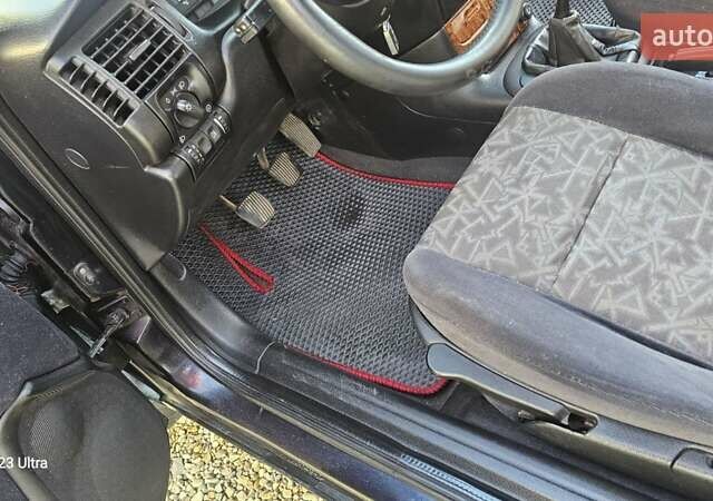 Зеленый Опель Вектра, объемом двигателя 1.8 л и пробегом 251 тыс. км за 2250 $, фото 37 на Automoto.ua