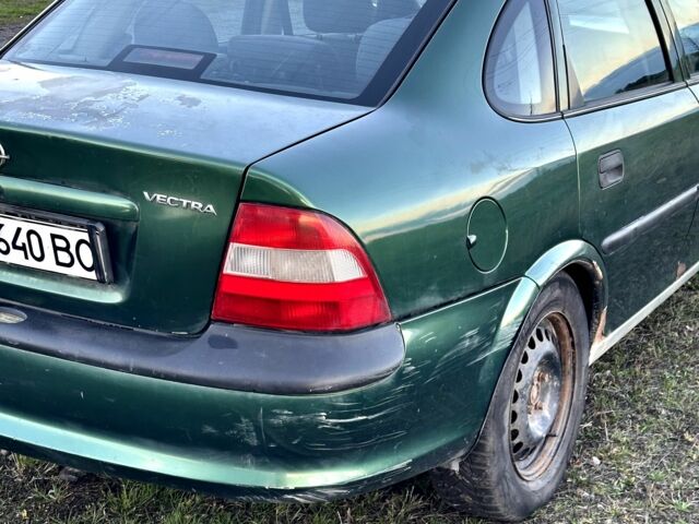 Зеленый Опель Вектра, объемом двигателя 1.8 л и пробегом 344 тыс. км за 1650 $, фото 12 на Automoto.ua