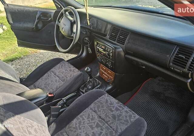 Зеленый Опель Вектра, объемом двигателя 1.8 л и пробегом 251 тыс. км за 2250 $, фото 44 на Automoto.ua