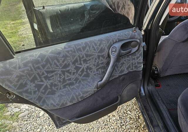 Зеленый Опель Вектра, объемом двигателя 1.8 л и пробегом 251 тыс. км за 2250 $, фото 40 на Automoto.ua