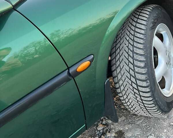 Зеленый Опель Вектра, объемом двигателя 1.8 л и пробегом 340 тыс. км за 2700 $, фото 8 на Automoto.ua