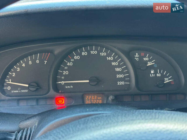 Зеленый Опель Вектра, объемом двигателя 1.6 л и пробегом 368 тыс. км за 1400 $, фото 8 на Automoto.ua