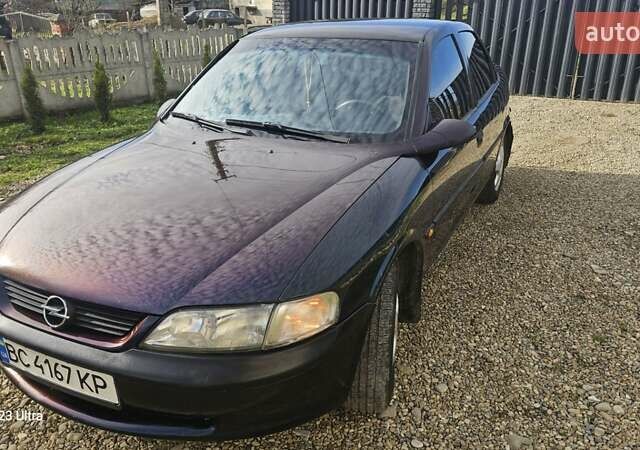 Зеленый Опель Вектра, объемом двигателя 1.8 л и пробегом 251 тыс. км за 2250 $, фото 14 на Automoto.ua