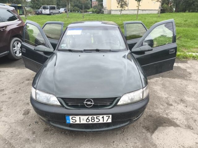 Зелений Опель Вектра, об'ємом двигуна 0 л та пробігом 208 тис. км за 850 $, фото 3 на Automoto.ua