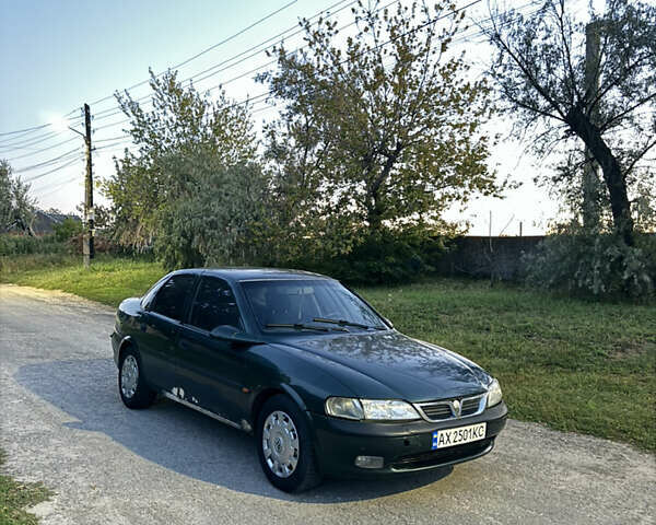 Зелений Опель Вектра, об'ємом двигуна 1.6 л та пробігом 270 тис. км за 1500 $, фото 3 на Automoto.ua