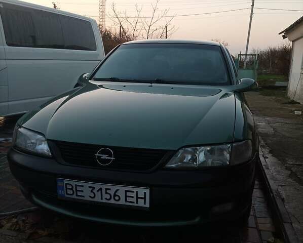 Зеленый Опель Вектра, объемом двигателя 1.6 л и пробегом 303 тыс. км за 2400 $, фото 6 на Automoto.ua