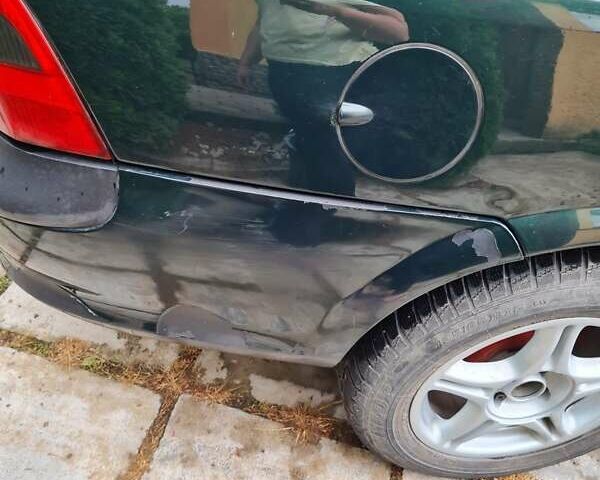 Зелений Опель Вектра, об'ємом двигуна 1.8 л та пробігом 300 тис. км за 2000 $, фото 2 на Automoto.ua