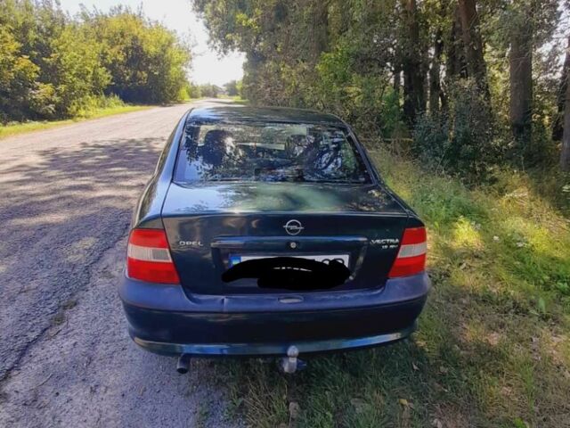 Зелений Опель Вектра, об'ємом двигуна 1.8 л та пробігом 242 тис. км за 2900 $, фото 3 на Automoto.ua