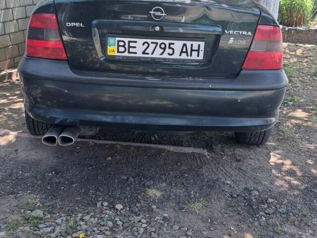 Зелений Опель Вектра, об'ємом двигуна 2 л та пробігом 239 тис. км за 3800 $, фото 4 на Automoto.ua