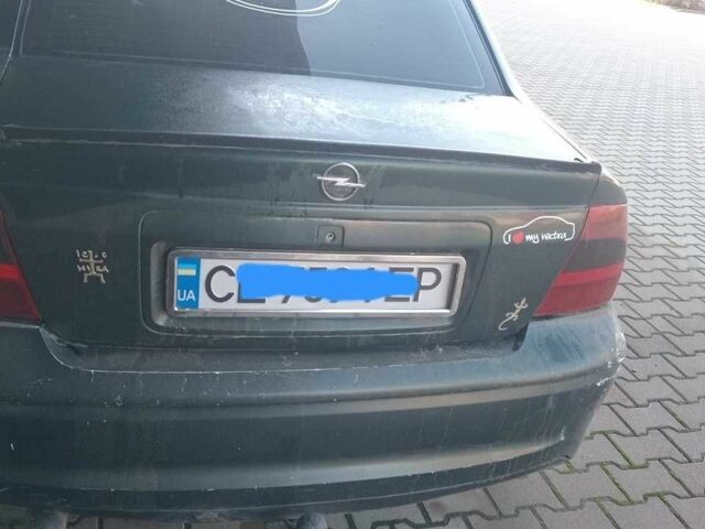 Зелений Опель Вектра, об'ємом двигуна 2 л та пробігом 400 тис. км за 850 $, фото 3 на Automoto.ua