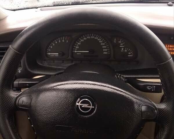 Зеленый Опель Вектра, объемом двигателя 2.2 л и пробегом 237 тыс. км за 2999 $, фото 21 на Automoto.ua