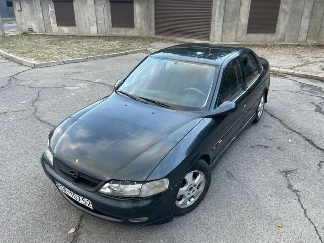 Зелений Опель Вектра, об'ємом двигуна 2 л та пробігом 3 тис. км за 1200 $, фото 2 на Automoto.ua