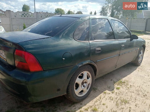 Зеленый Опель Вектра, объемом двигателя 1.6 л и пробегом 350 тыс. км за 1700 $, фото 4 на Automoto.ua