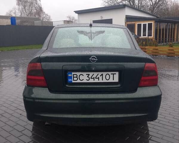 Зеленый Опель Вектра, объемом двигателя 2.2 л и пробегом 237 тыс. км за 2999 $, фото 9 на Automoto.ua