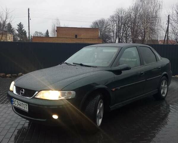 Зеленый Опель Вектра, объемом двигателя 2.2 л и пробегом 237 тыс. км за 2999 $, фото 7 на Automoto.ua