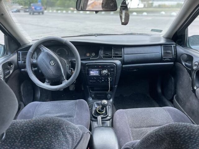 Зелений Опель Вектра, об'ємом двигуна 2 л та пробігом 3 тис. км за 1200 $, фото 4 на Automoto.ua