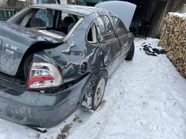 Зелений Опель Вектра, об'ємом двигуна 2 л та пробігом 320 тис. км за 1200 $, фото 2 на Automoto.ua