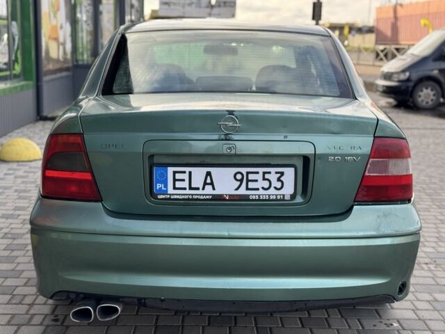 Зеленый Опель Вектра, объемом двигателя 0 л и пробегом 300 тыс. км за 1100 $, фото 5 на Automoto.ua