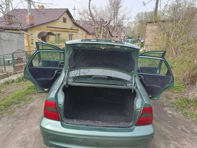 Зеленый Опель Вектра, объемом двигателя 1.6 л и пробегом 240 тыс. км за 2550 $, фото 9 на Automoto.ua