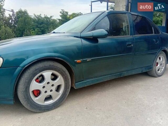 Зеленый Опель Вектра, объемом двигателя 1.6 л и пробегом 88 тыс. км за 2600 $, фото 8 на Automoto.ua