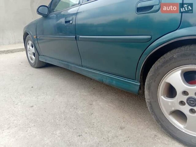 Зеленый Опель Вектра, объемом двигателя 1.6 л и пробегом 88 тыс. км за 2600 $, фото 3 на Automoto.ua