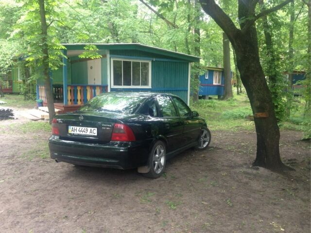 Зелений Опель Вектра, об'ємом двигуна 2 л та пробігом 260 тис. км за 3300 $, фото 5 на Automoto.ua