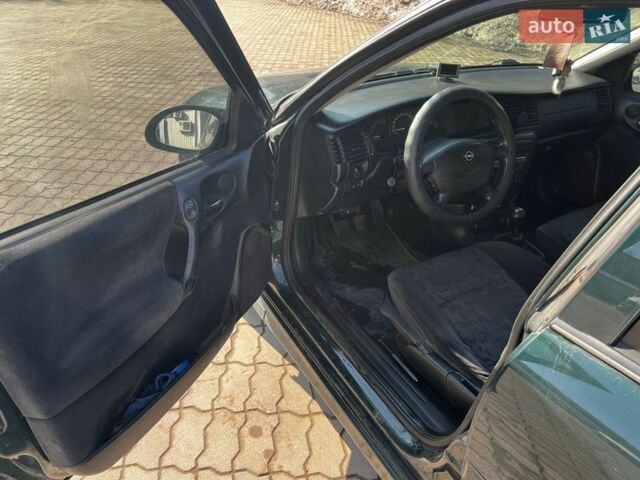 Зелений Опель Вектра, об'ємом двигуна 2 л та пробігом 260 тис. км за 3300 $, фото 8 на Automoto.ua