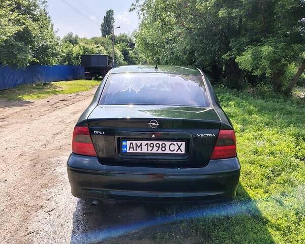 Зелений Опель Вектра, об'ємом двигуна 1.6 л та пробігом 219 тис. км за 2450 $, фото 8 на Automoto.ua
