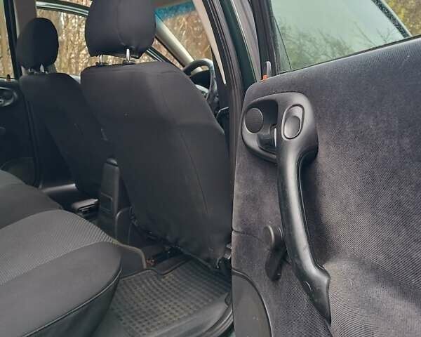 Зелений Опель Вектра, об'ємом двигуна 2.2 л та пробігом 212 тис. км за 3800 $, фото 5 на Automoto.ua