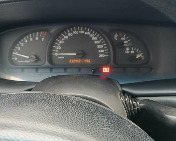 Зелений Опель Вектра, об'ємом двигуна 2.2 л та пробігом 212 тис. км за 3800 $, фото 2 на Automoto.ua