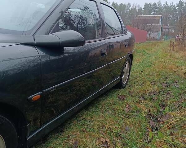 Зелений Опель Вектра, об'ємом двигуна 2.2 л та пробігом 212 тис. км за 3800 $, фото 12 на Automoto.ua