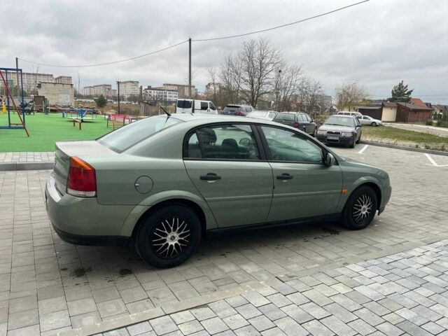 Зеленый Опель Вектра, объемом двигателя 1.9 л и пробегом 310 тыс. км за 1950 $, фото 2 на Automoto.ua