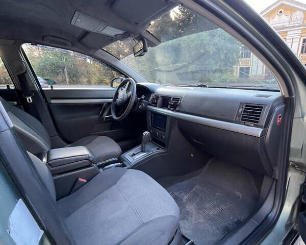 Опель Вектра 2003 в Славянске на Automoto.ua Зеленый Опель Вектра, объемом двигателя 2.21 л и пробегом 320 тыс. км за 3500 $, фото 7 на Automoto.ua