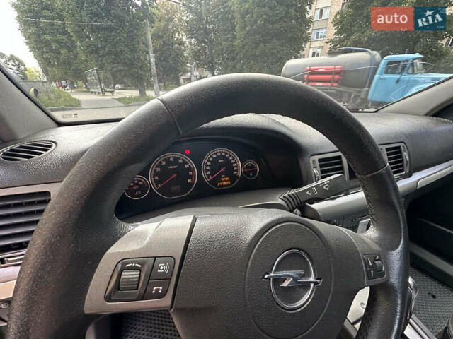 Зеленый Опель Вектра, объемом двигателя 2.2 л и пробегом 250 тыс. км за 3500 $, фото 12 на Automoto.ua