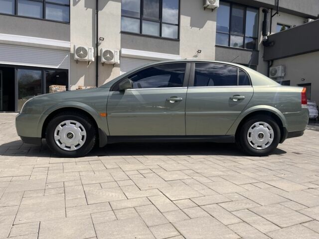 Зелений Опель Вектра, об'ємом двигуна 2.2 л та пробігом 235 тис. км за 4900 $, фото 2 на Automoto.ua