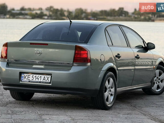 Зелений Опель Вектра, об'ємом двигуна 2.2 л та пробігом 316 тис. км за 3799 $, фото 10 на Automoto.ua