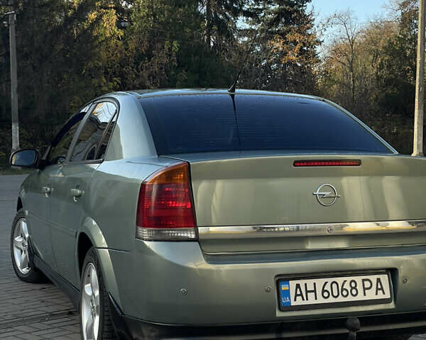 Опель Вектра 2003 в Славянске на Automoto.ua Зеленый Опель Вектра, объемом двигателя 2.21 л и пробегом 320 тыс. км за 3500 $, фото 2 на Automoto.ua