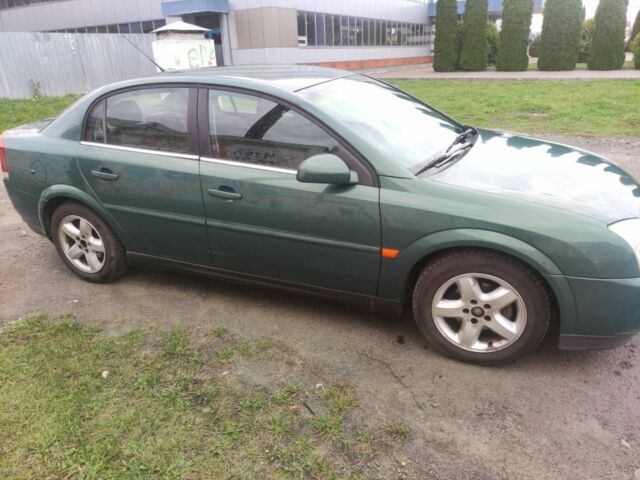 Зелений Опель Вектра, об'ємом двигуна 2 л та пробігом 333 тис. км за 2100 $, фото 11 на Automoto.ua