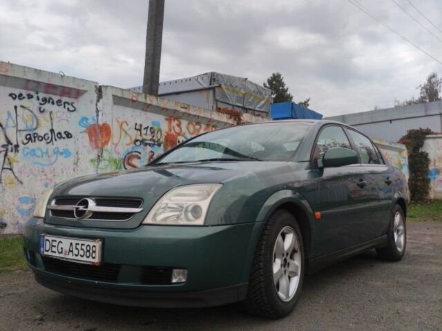 Зелений Опель Вектра, об'ємом двигуна 2 л та пробігом 333 тис. км за 2100 $, фото 3 на Automoto.ua