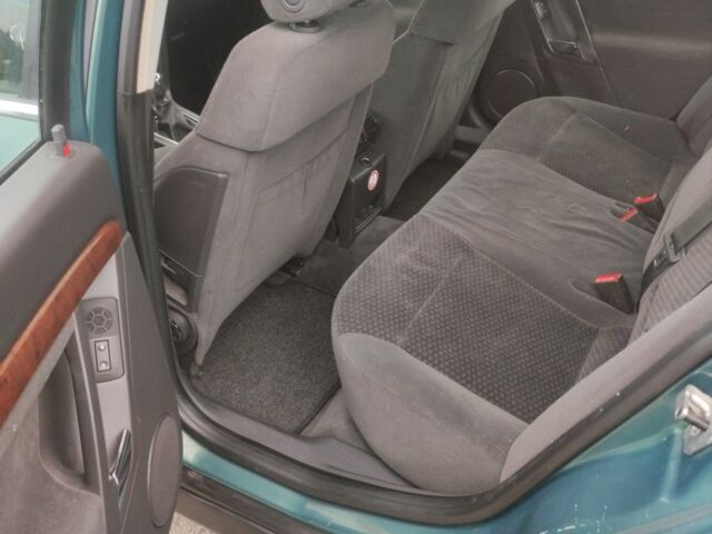 Зелений Опель Вектра, об'ємом двигуна 2 л та пробігом 333 тис. км за 2100 $, фото 14 на Automoto.ua