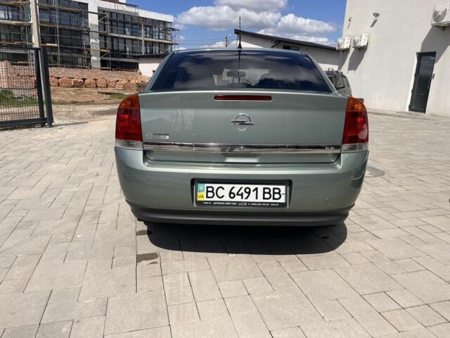 Зелений Опель Вектра, об'ємом двигуна 2.2 л та пробігом 235 тис. км за 4900 $, фото 3 на Automoto.ua