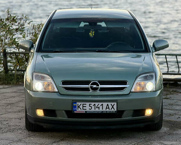 Зелений Опель Вектра, об'ємом двигуна 2.2 л та пробігом 316 тис. км за 3799 $, фото 3 на Automoto.ua