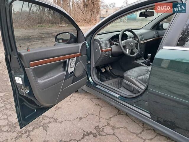 Зеленый Опель Вектра, объемом двигателя 2.2 л и пробегом 270 тыс. км за 5800 $, фото 17 на Automoto.ua