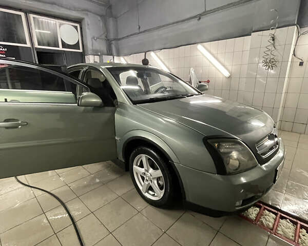 Зеленый Опель Вектра, объемом двигателя 2.2 л и пробегом 350 тыс. км за 3099 $, фото 4 на Automoto.ua