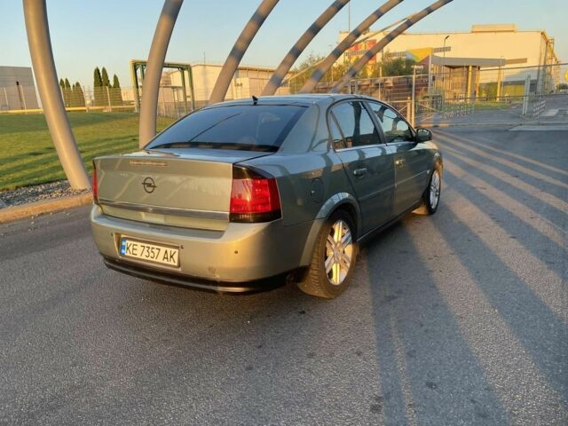Зелений Опель Вектра, об'ємом двигуна 2.2 л та пробігом 350 тис. км за 4700 $, фото 2 на Automoto.ua